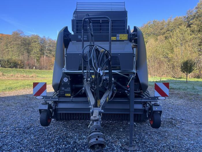 Claas Variant 585 RC - Enfardadeira de fardos redondos: foto 2 Claas Variant 585 RC - Enfardadeira de fardos redondos: foto 2