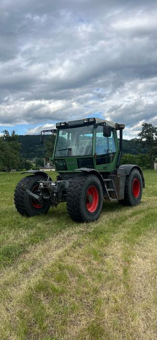 Fendt Xylon - Trator: foto 1 Fendt Xylon - Trator: foto 1