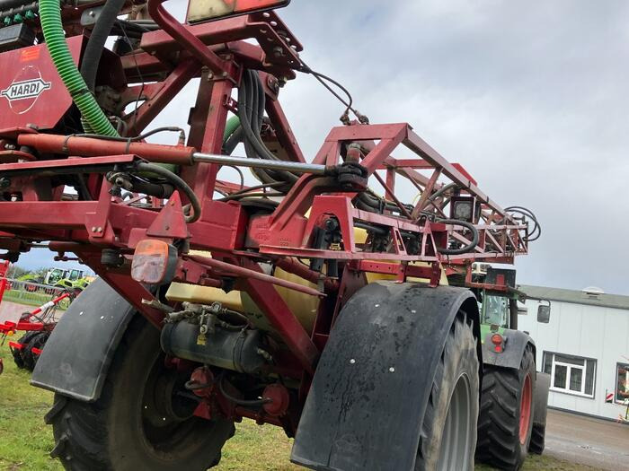Hardi NAVIGATOR 4000 - Pulverizador montado: foto 3 Hardi NAVIGATOR 4000 - Pulverizador montado: foto 3