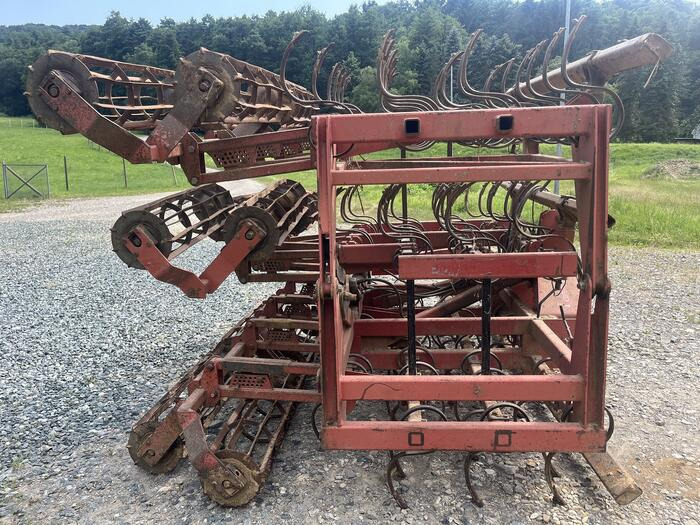 Hatzenbichler Saatbeetkombination 8m - Semeadora combinada: foto 4 Hatzenbichler Saatbeetkombination 8m - Semeadora combinada: foto 4