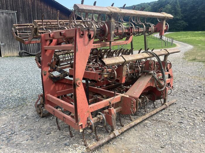 Hatzenbichler Saatbeetkombination 8m - Semeadora combinada: foto 3 Hatzenbichler Saatbeetkombination 8m - Semeadora combinada: foto 3