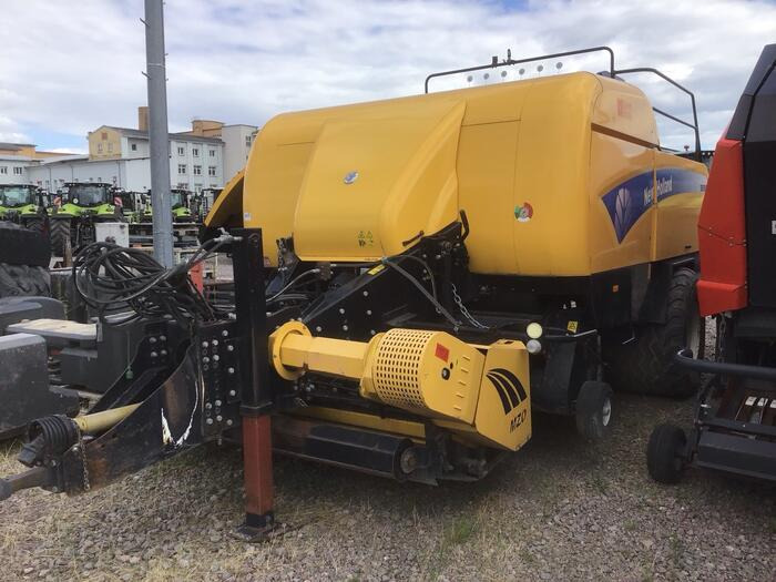 New Holland BB 9080 R - Enfardadeira de fardos quadrados: foto 1 New Holland BB 9080 R - Enfardadeira de fardos quadrados: foto 1