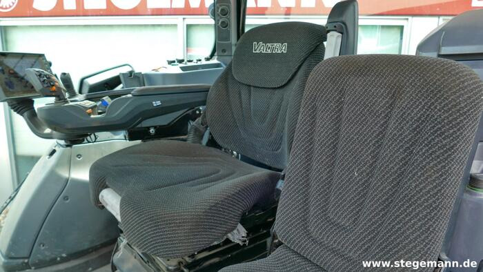 Valtra N155 - Trator: foto 5 Valtra N155 - Trator: foto 5