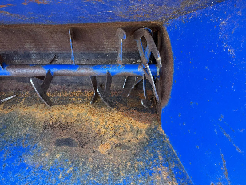 AP DETECH 1800 T instrooibak Zaagselstrooier Instrooimachine Zaagsel DETECH 1800 T instrooibak Zaagselstrooier Instrooimachine Zaag - Equipamento de gado: foto 4 AP DETECH 1800 T instrooibak Zaagselstrooier Instrooimachine Zaagsel DETECH 1800 T instrooibak Zaagselstrooier Instrooimachine Zaag - Equipamento de gado: foto 4