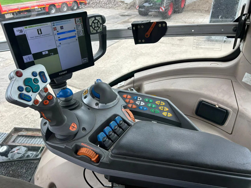 Fendt 828 Profi plus Vario 50 KM Fendt vario 828 Profi plus 50 KM - Trator: foto 5 Fendt 828 Profi plus Vario 50 KM Fendt vario 828 Profi plus 50 KM - Trator: foto 5