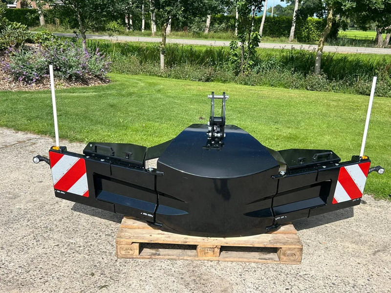 Fendt Frontbumper Frontblok Gewicht NIEUW - Trator: foto 3 Fendt Frontbumper Frontblok Gewicht NIEUW - Trator: foto 3