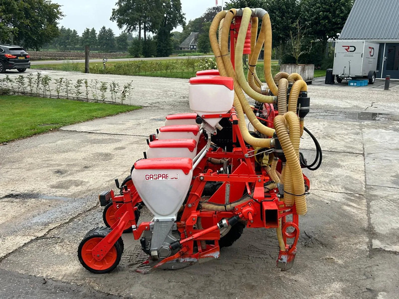 Gaspardo Gaspardo SP540 Maiszaaimachine 4 rijer Zaaimachine - Máquina para semear: foto 3 Gaspardo Gaspardo SP540 Maiszaaimachine 4 rijer Zaaimachine - Máquina para semear: foto 3