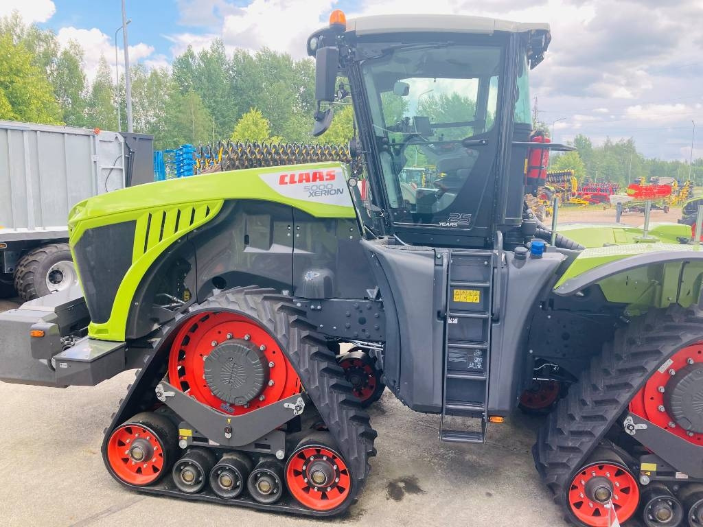 Claas XERION 5000 TRAC TS - Trator: foto 4 Claas XERION 5000 TRAC TS - Trator: foto 4