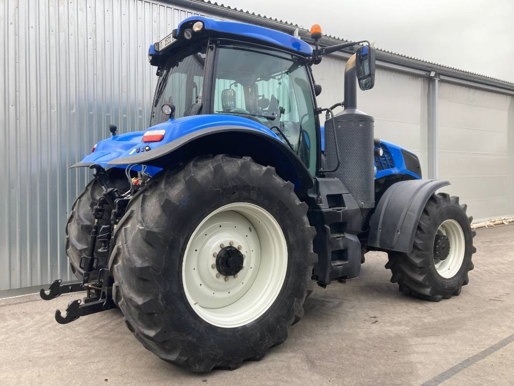 New Holland T 8.320 AC - Trator: foto 3 New Holland T 8.320 AC - Trator: foto 3