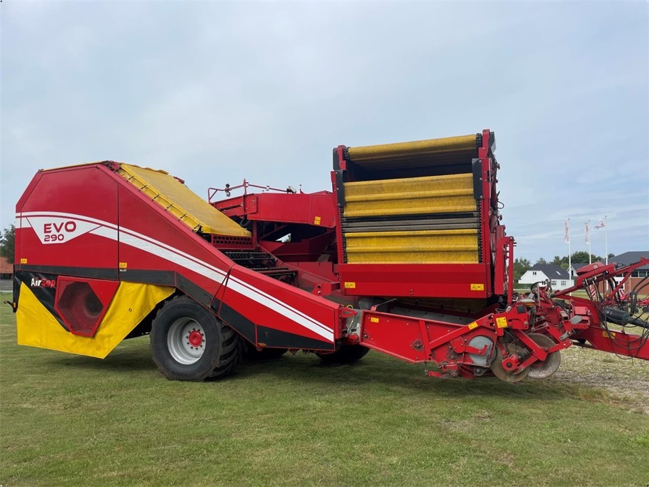Grimme
EVO 290 AirSep - Colheitadeira de batatas: foto 2 Grimme
EVO 290 AirSep - Colheitadeira de batatas: foto 2