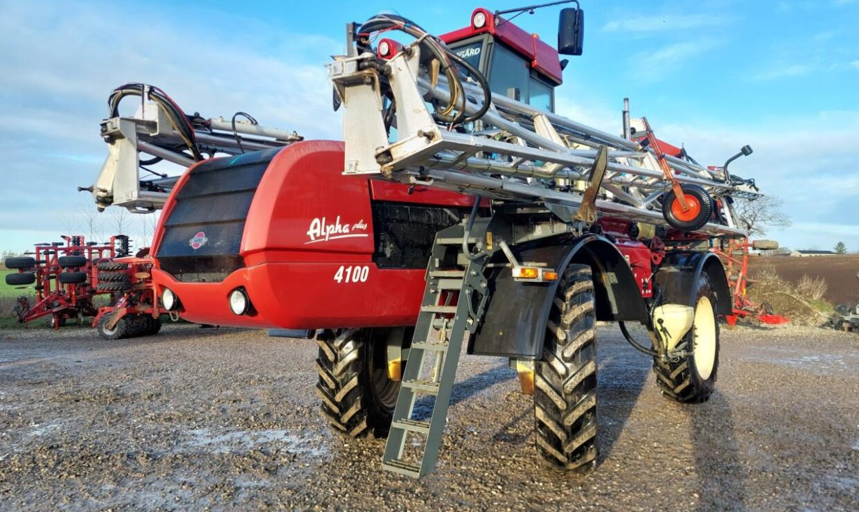 Hardi Alpha Plus 4100 - 36m med GPS - Pulverizador automotor: foto 3 Hardi Alpha Plus 4100 - 36m med GPS - Pulverizador automotor: foto 3