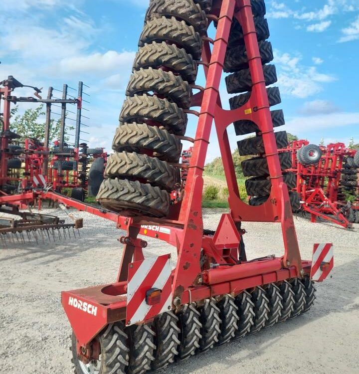 Horsch Terrano 8 FG + Optipack 8 AS - Grade: foto 5 Horsch Terrano 8 FG + Optipack 8 AS - Grade: foto 5