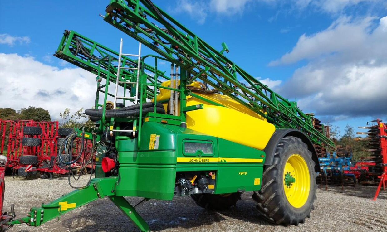 John Deere R962i - 28m - Pulverizador de arrastar: foto 1 John Deere R962i - 28m - Pulverizador de arrastar: foto 1