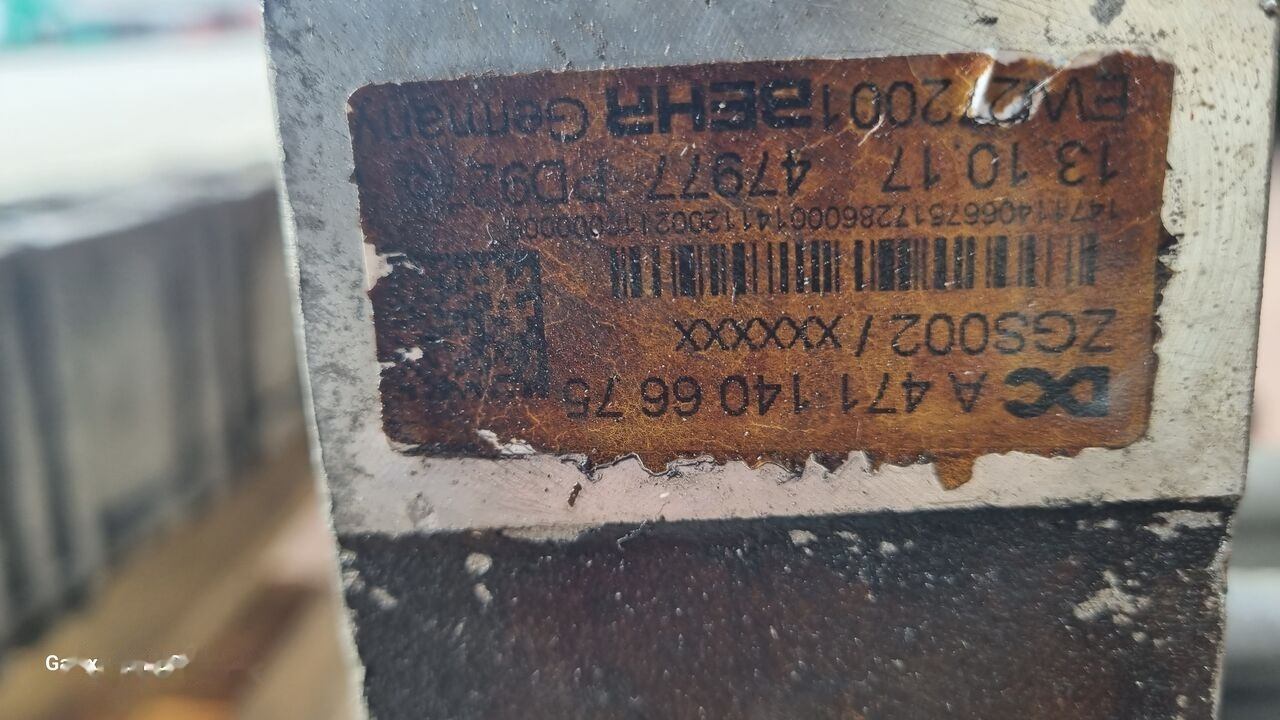 EXHAUST GAS COOLER Behr  Mercedes-Benz ACTROS MP4 EURO 5-6 - Motor e peças por Camião: foto 4 EXHAUST GAS COOLER Behr  Mercedes-Benz ACTROS MP4 EURO 5-6 - Motor e peças por Camião: foto 4