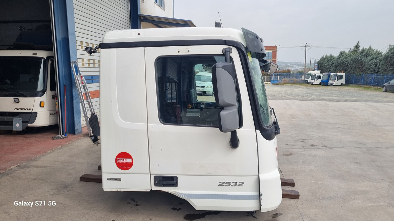 MERCEDES ACTROS MP3 EURO 5 - Cabine: foto 1 MERCEDES ACTROS MP3 EURO 5 - Cabine: foto 1