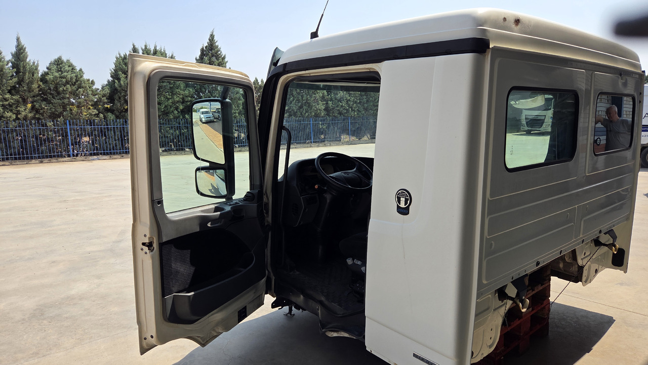 MERCEDES ACTROS MP3 MEDIUM - Cabine: foto 4 MERCEDES ACTROS MP3 MEDIUM - Cabine: foto 4