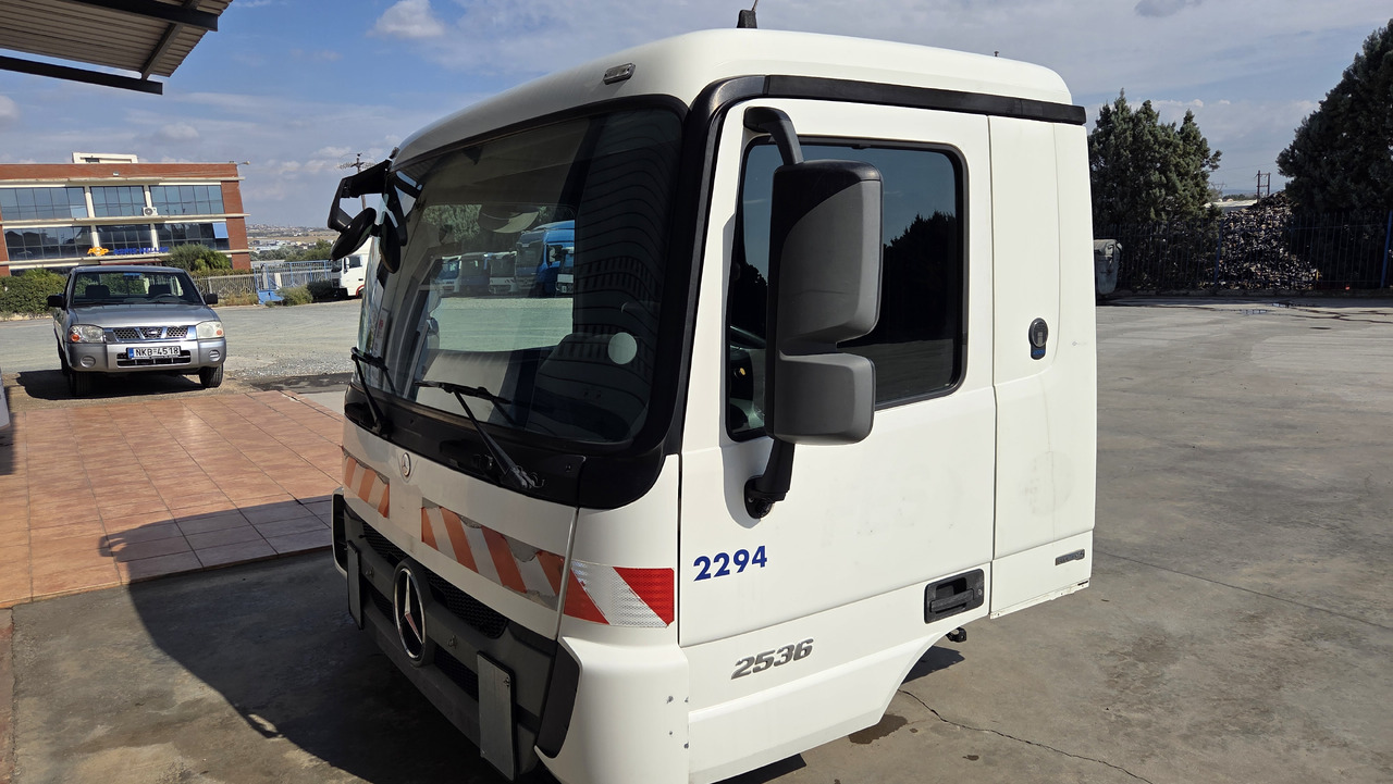 MERCEDES-BENZ ACTROS MP3 EURO 5 MEDIUM SIZE - Cabine: foto 2 MERCEDES-BENZ ACTROS MP3 EURO 5 MEDIUM SIZE - Cabine: foto 2