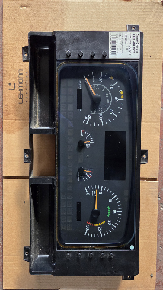 MERCEDES-BENZ econic - Painel de instrumentos por Ônibus: foto 1 MERCEDES-BENZ econic - Painel de instrumentos por Ônibus: foto 1