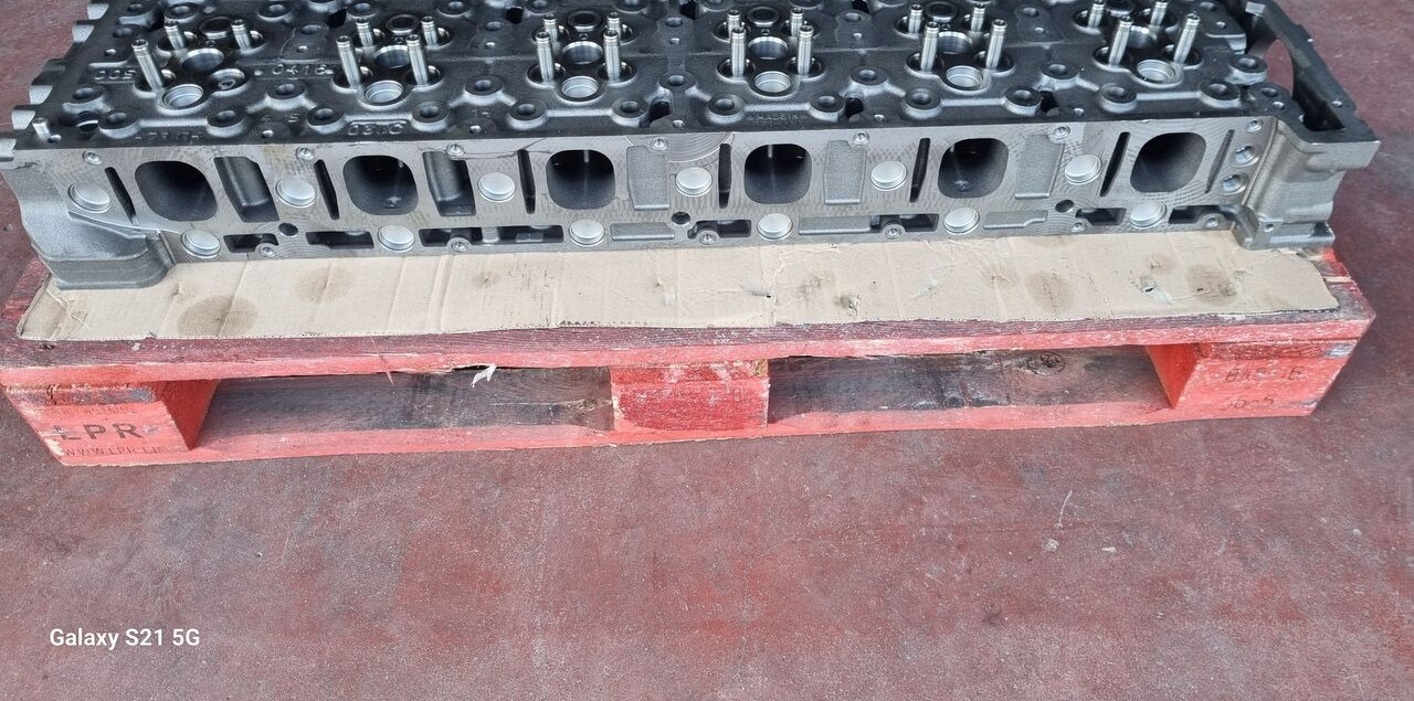 Mercedes-Benz  A4730101420  Mercedes-Benz ACTROS MP4 EURO 6 - Cabeça do motor por Camião: foto 5 Mercedes-Benz  A4730101420  Mercedes-Benz ACTROS MP4 EURO 6 - Cabeça do motor por Camião: foto 5