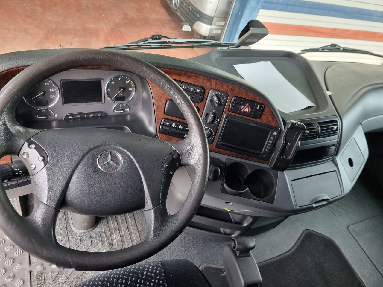 Mercedes-Benz ACTROS MP3 - Cabine por Camião: foto 5 Mercedes-Benz ACTROS MP3 - Cabine por Camião: foto 5