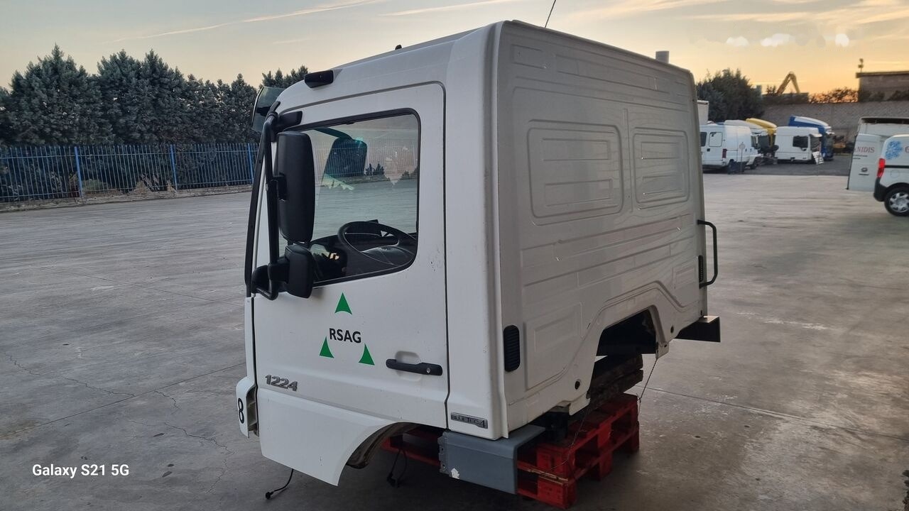 Mercedes-Benz MERCEDES ATEGO 2 A9736000020 Mercedes-Benz ATEGO 2 - Cabine por Camião: foto 1 Mercedes-Benz MERCEDES ATEGO 2 A9736000020 Mercedes-Benz ATEGO 2 - Cabine por Camião: foto 1