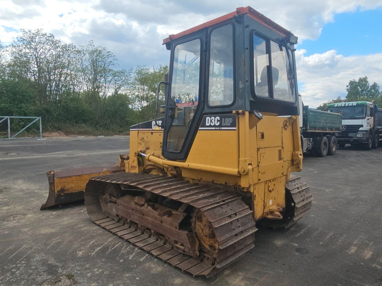 CAT D3C Raupe - Buldôzer: foto 2 CAT D3C Raupe - Buldôzer: foto 2