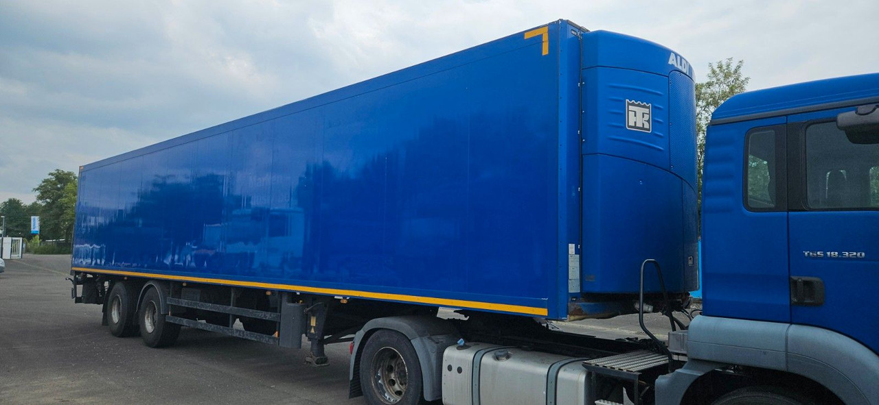 Semi-reboque frigorífico Schmitz Cargobull Kühlkoffer ThermoKing mit Ladebordwand: foto 1