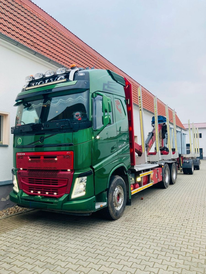 Volvo FH 64 R - 540 6x4 Kurzholzzug - Camião de transporte de madeira: foto 1 Volvo FH 64 R - 540 6x4 Kurzholzzug - Camião de transporte de madeira: foto 1