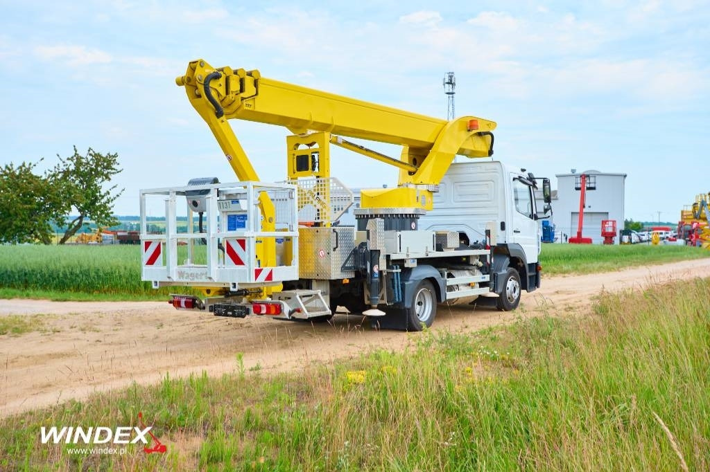 Palfinger P 300 KS - Caminhão com plataforma aérea: foto 3 Palfinger P 300 KS - Caminhão com plataforma aérea: foto 3