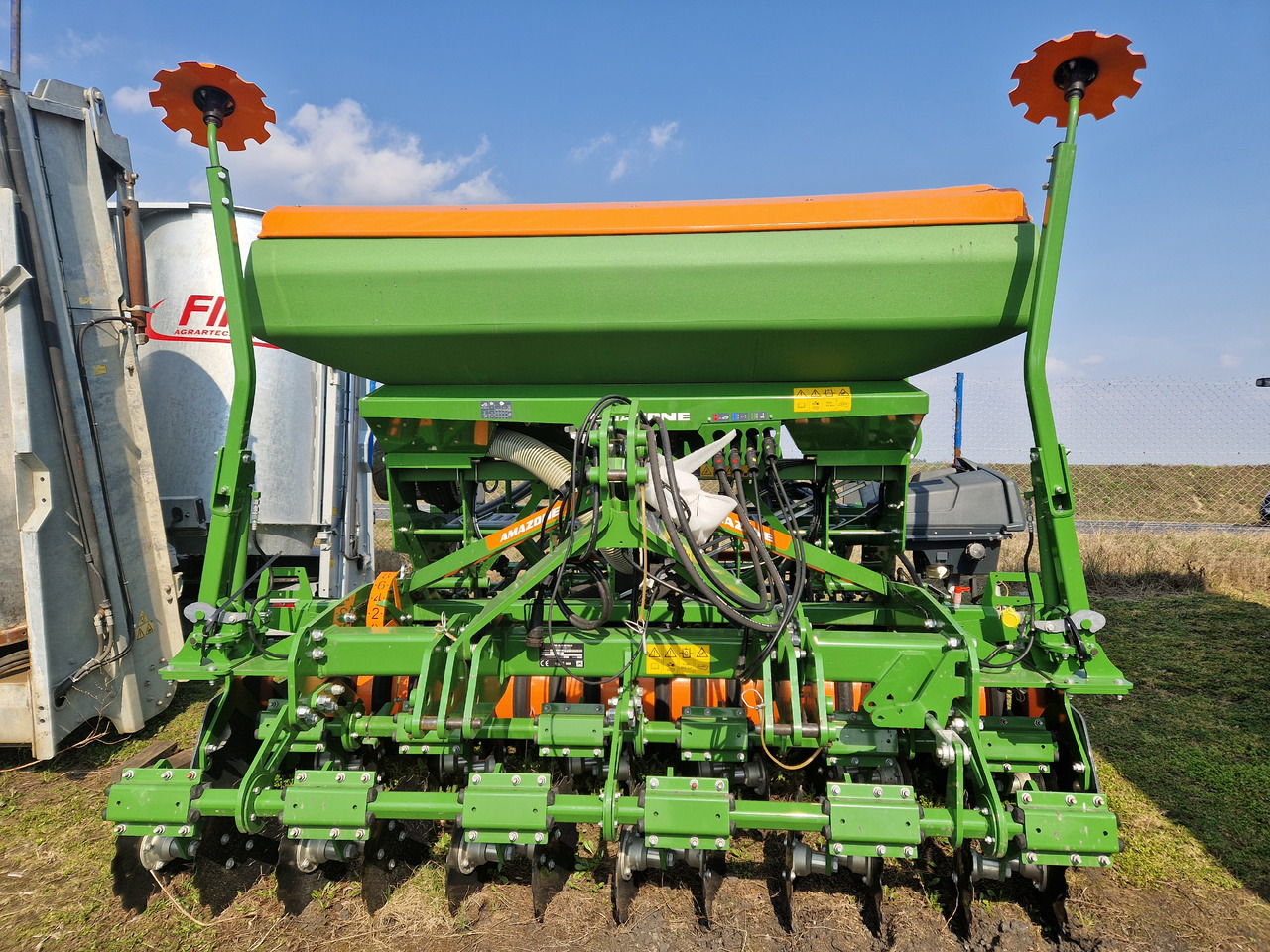 Amazone Centaya 3000 Super Harrow - Semeadora combinada: foto 1 Amazone Centaya 3000 Super Harrow - Semeadora combinada: foto 1