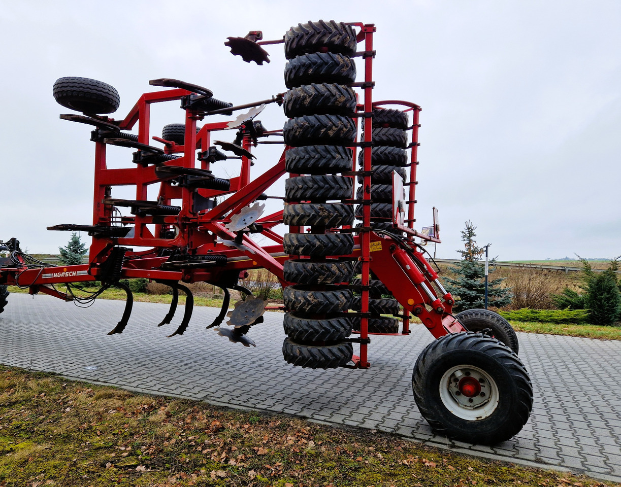 HORSCH Terrano 6 FX - Maquina para lavrar a terra: foto 3 HORSCH Terrano 6 FX - Maquina para lavrar a terra: foto 3
