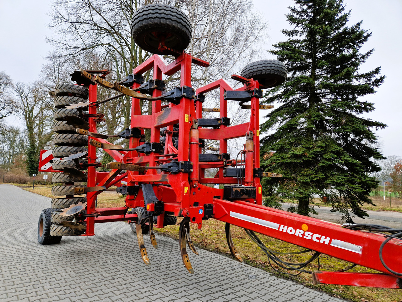 HORSCH Terrano 6 FX - Maquina para lavrar a terra: foto 2 HORSCH Terrano 6 FX - Maquina para lavrar a terra: foto 2
