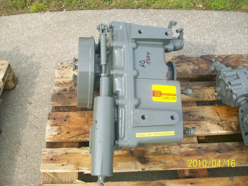 Atlas M 1704 - Transmissão por Máquina de construção: foto 1 Atlas M 1704 - Transmissão por Máquina de construção: foto 1