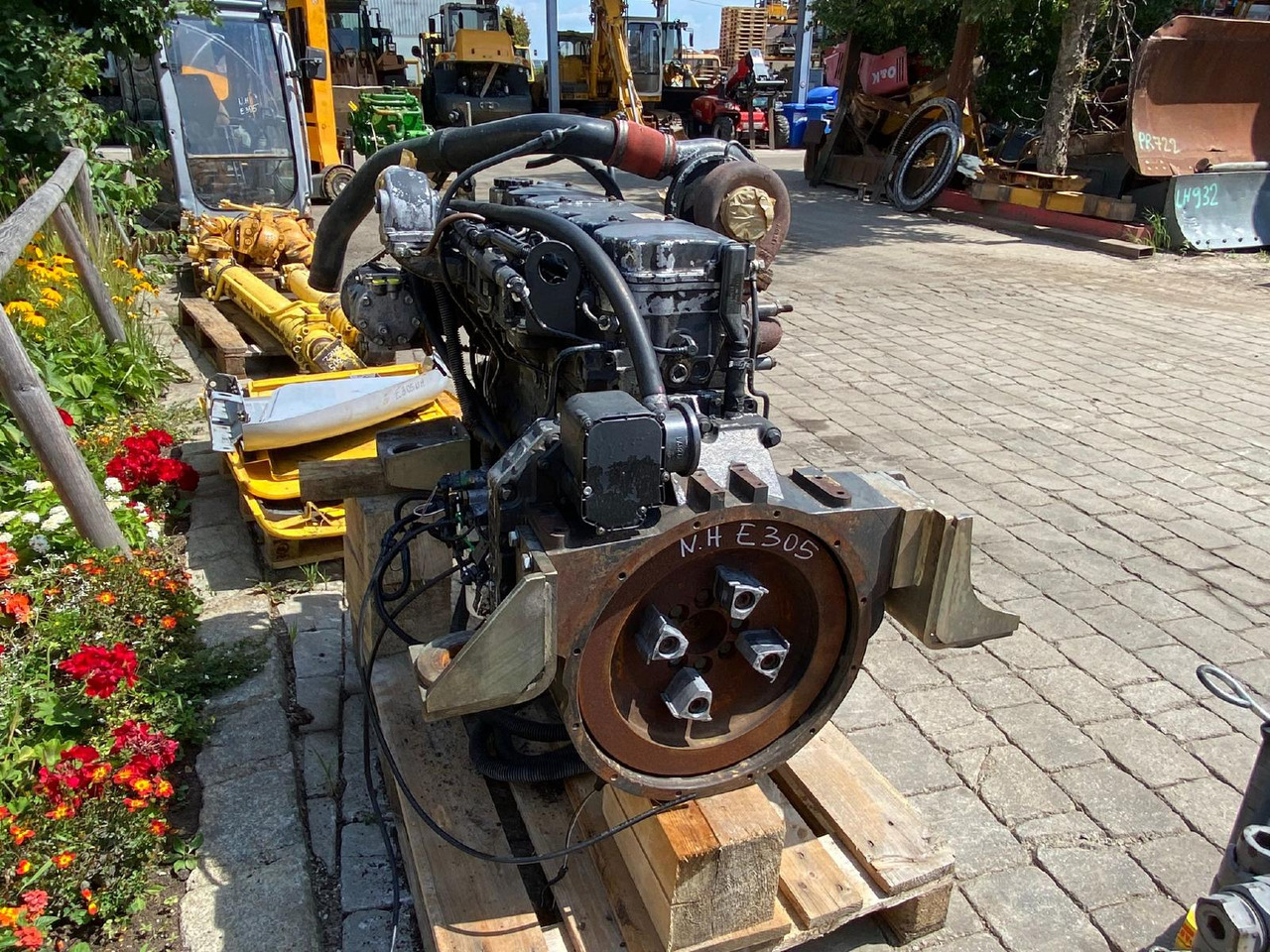 CNH F4HE9684H aus New Holland E 305 - Motor por Máquina de construção: foto 1 CNH F4HE9684H aus New Holland E 305 - Motor por Máquina de construção: foto 1