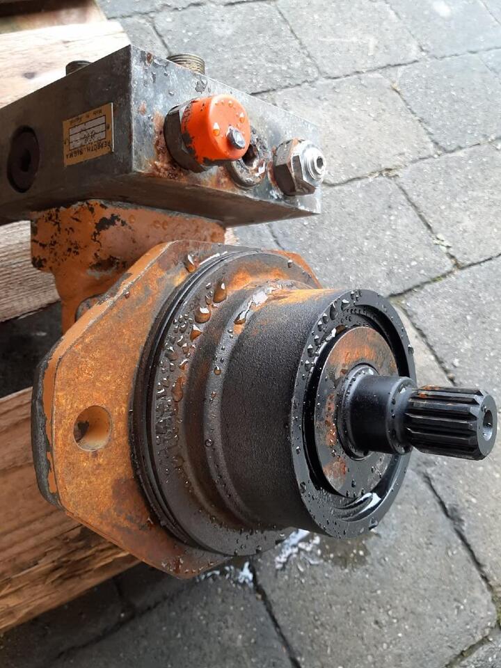 Case Voac aus 788 LC - Motor hidráulico por Máquina de construção: foto 4 Case Voac aus 788 LC - Motor hidráulico por Máquina de construção: foto 4