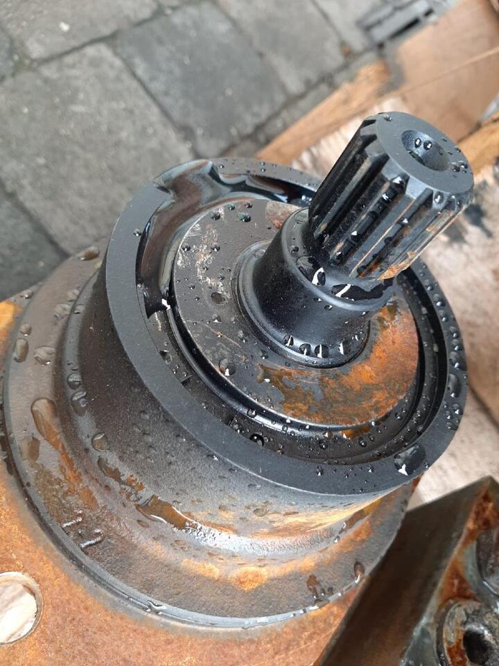 Case Voac aus 788 LC - Motor hidráulico por Máquina de construção: foto 3 Case Voac aus 788 LC - Motor hidráulico por Máquina de construção: foto 3