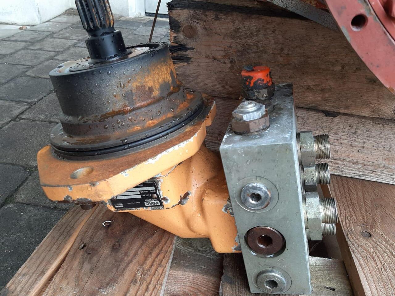 Case Voac aus 788 LC - Motor hidráulico por Máquina de construção: foto 1 Case Voac aus 788 LC - Motor hidráulico por Máquina de construção: foto 1