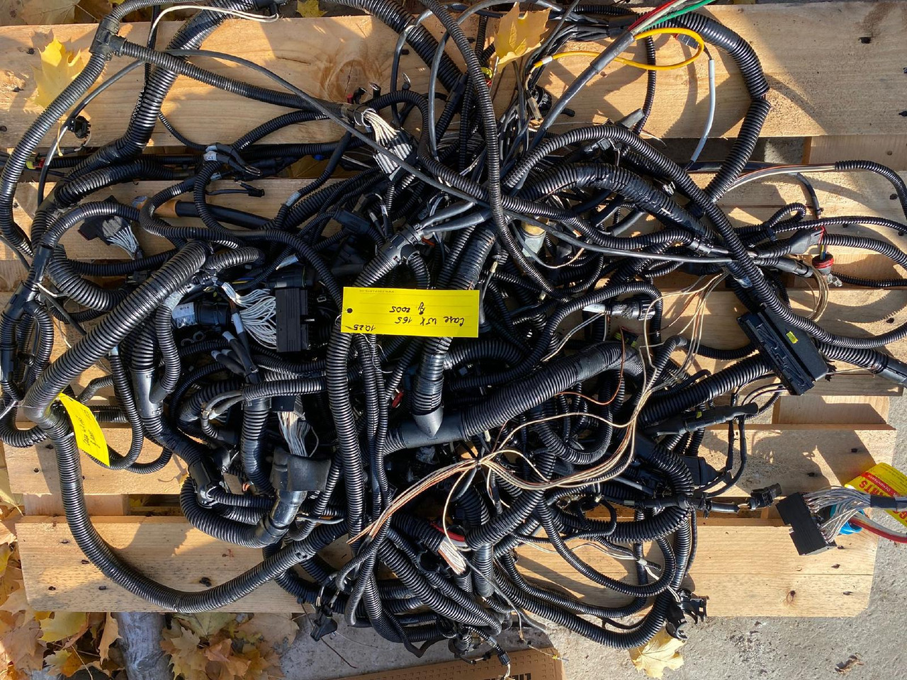 Case WX 165 - Cables/ Wire harness por Máquina de construção: foto 4 Case WX 165 - Cables/ Wire harness por Máquina de construção: foto 4