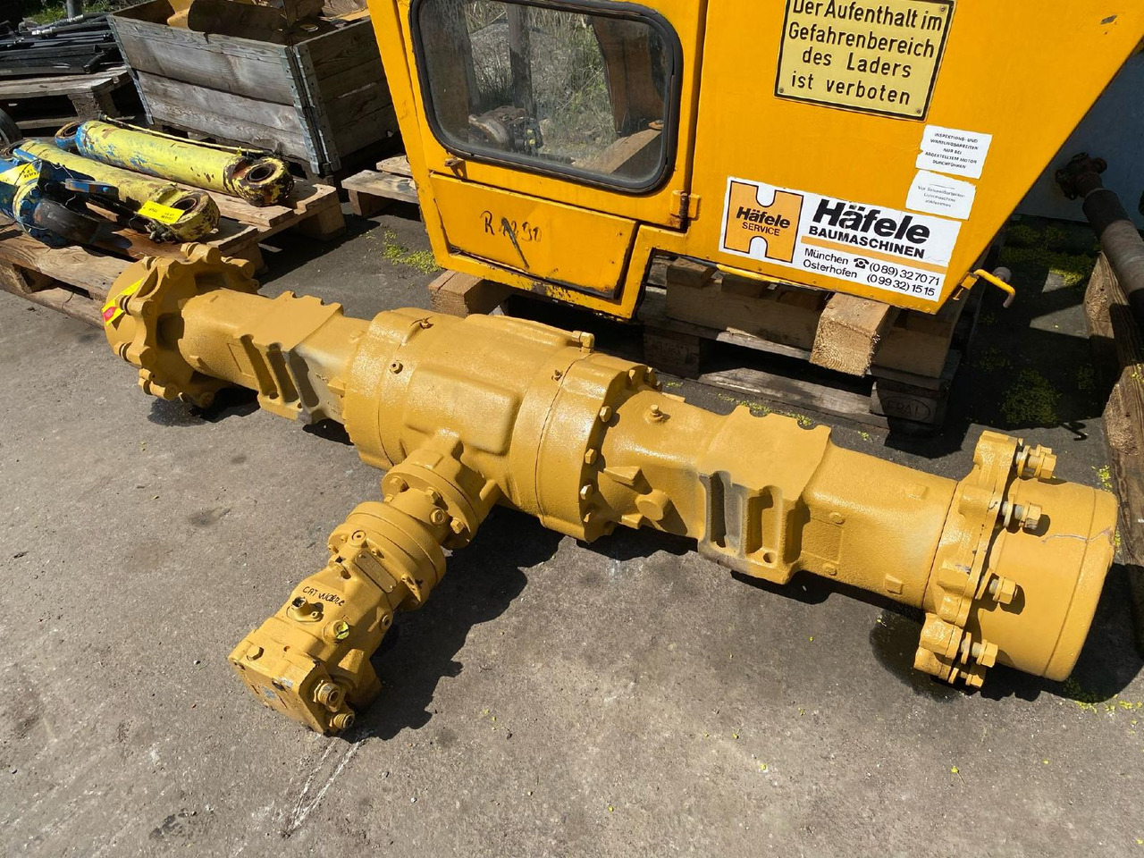 Caterpillar Walzenzug - Eixo e peças por Máquina de construção: foto 1 Caterpillar Walzenzug - Eixo e peças por Máquina de construção: foto 1