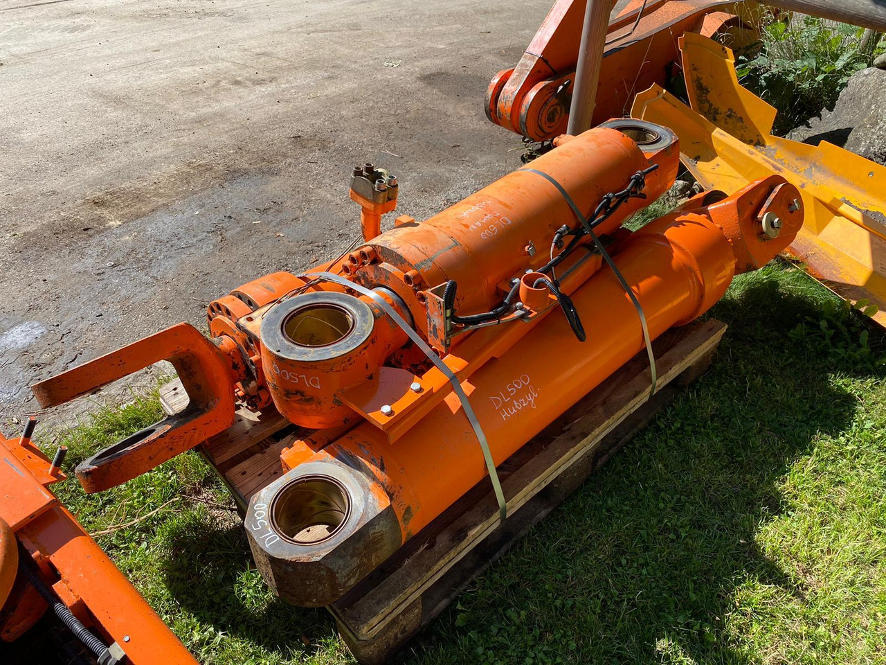 Doosan DL 500 - Cilindro hidráulico por Máquina de construção: foto 2 Doosan DL 500 - Cilindro hidráulico por Máquina de construção: foto 2