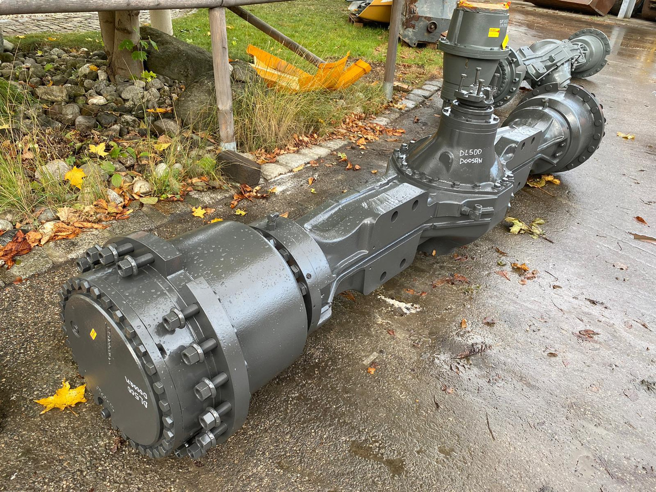Doosan DL 500 - Eixo e peças por Máquina de construção: foto 1 Doosan DL 500 - Eixo e peças por Máquina de construção: foto 1