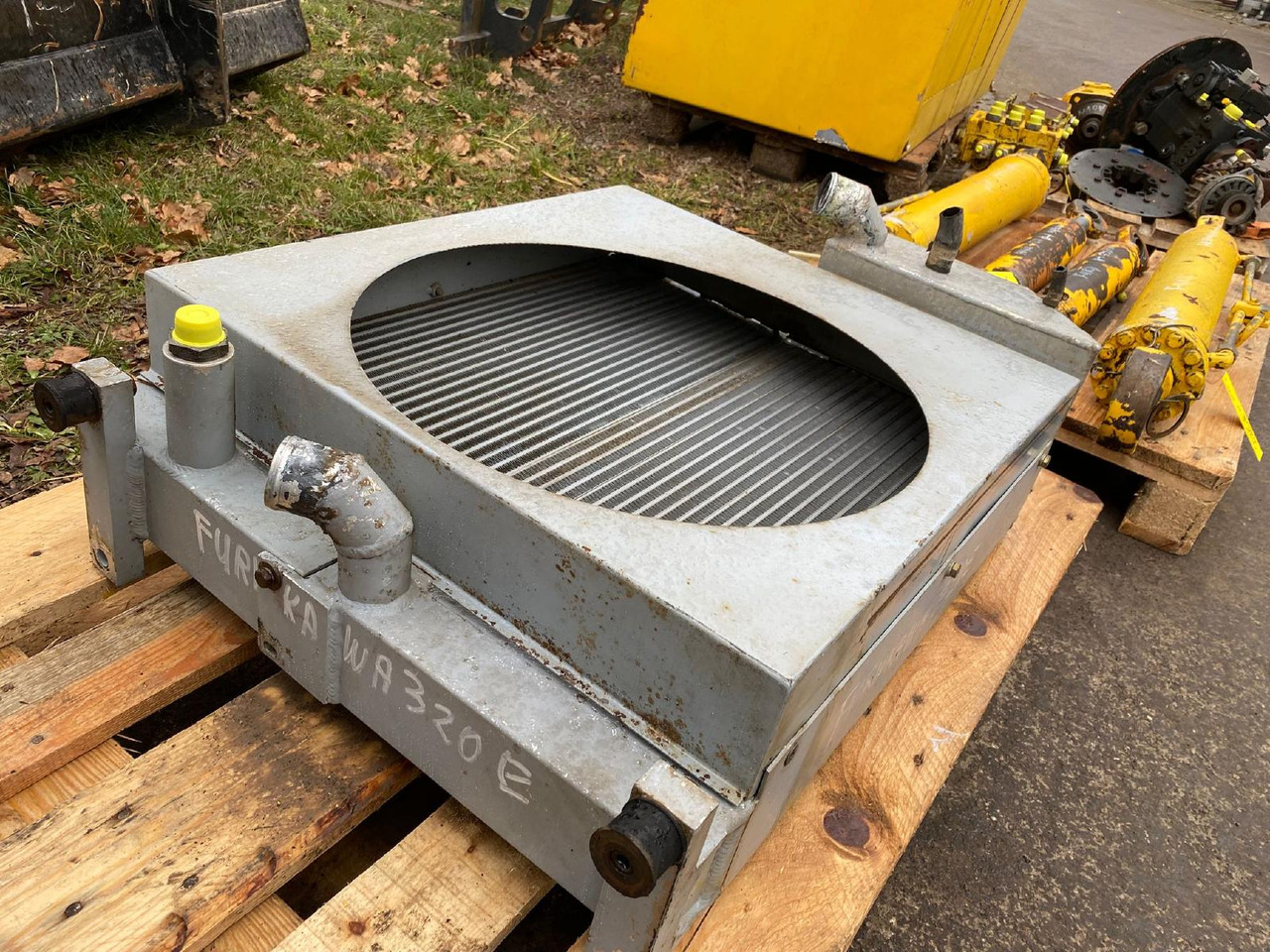 Furukawa 320 E - Sistema de arrefecimento por Máquina de construção: foto 2 Furukawa 320 E - Sistema de arrefecimento por Máquina de construção: foto 2