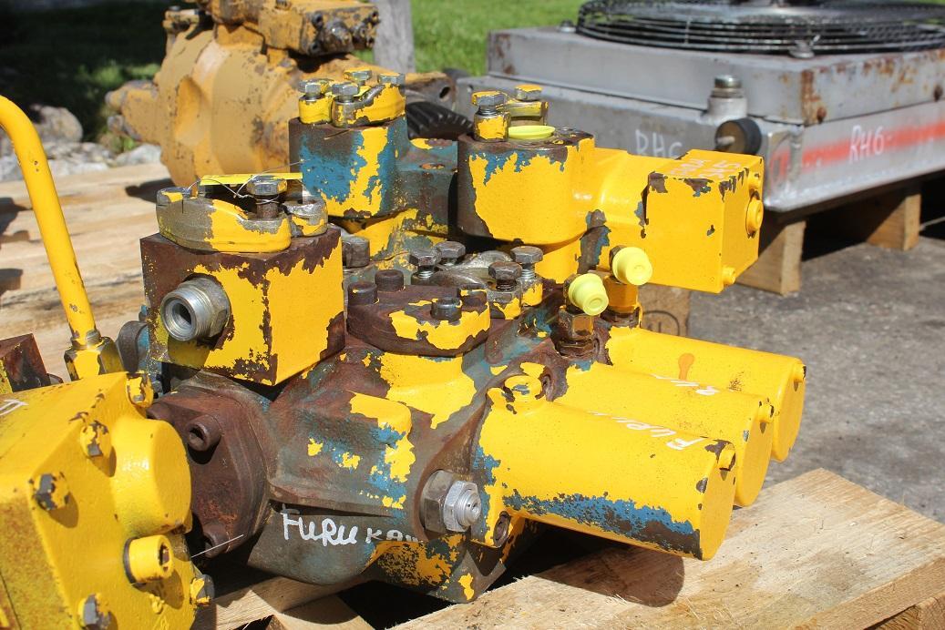 Válvula hidráulica por Máquina de construção Furukawa 345: foto 7