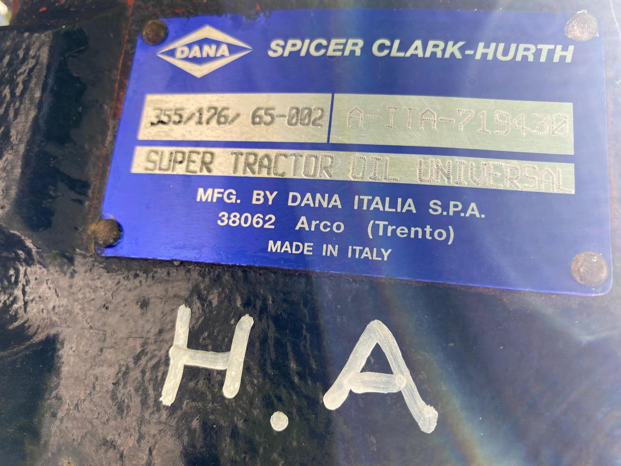Hitachi EX 165 , Spicer Hurth - Eixo e peças por Máquina de construção: foto 3 Hitachi EX 165 , Spicer Hurth - Eixo e peças por Máquina de construção: foto 3