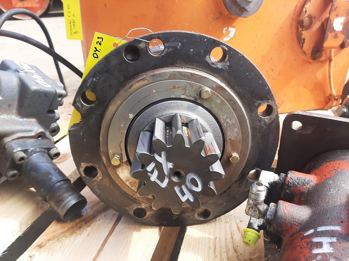 Hitachi EX 40 - Motor de giro por Máquina de construção: foto 3 Hitachi EX 40 - Motor de giro por Máquina de construção: foto 3