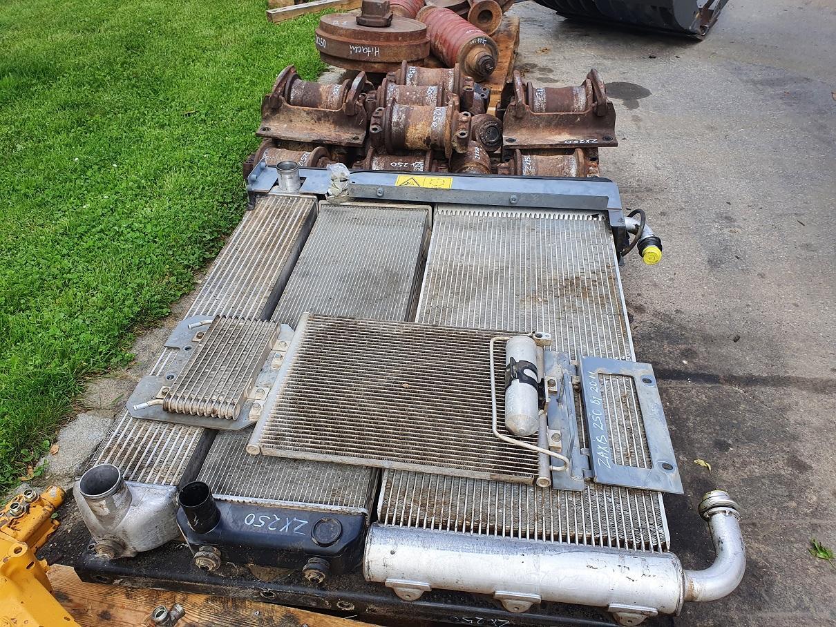 Hitachi ZX 250 LC N 3 - Sistema de arrefecimento por Máquina de construção: foto 4 Hitachi ZX 250 LC N 3 - Sistema de arrefecimento por Máquina de construção: foto 4