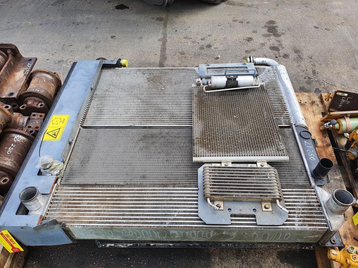 Hitachi ZX 250 LC N 3 - Sistema de arrefecimento por Máquina de construção: foto 5 Hitachi ZX 250 LC N 3 - Sistema de arrefecimento por Máquina de construção: foto 5