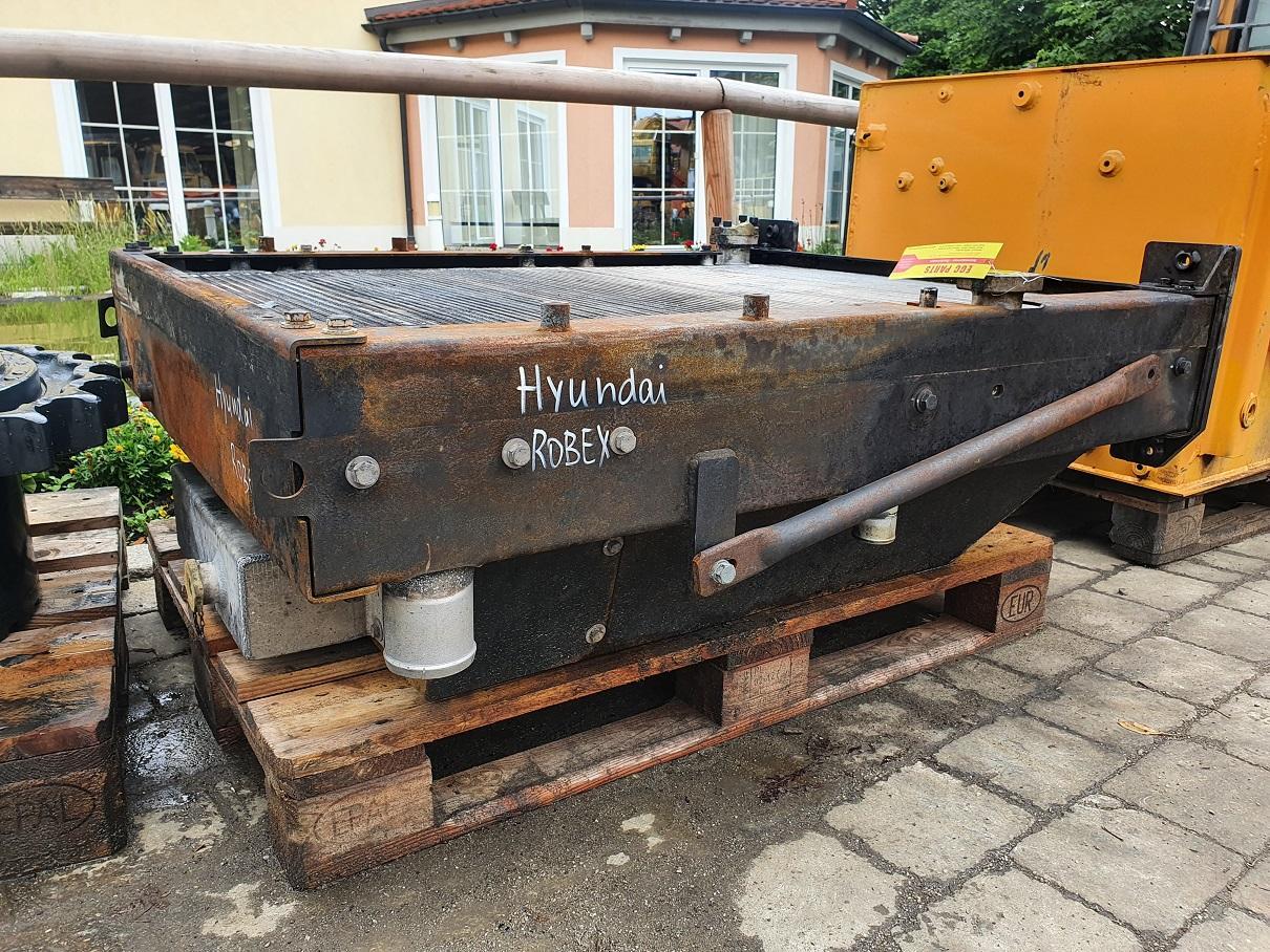 Hyundai Robex 220 LC 9A - Sistema de arrefecimento por Máquina de construção: foto 2 Hyundai Robex 220 LC 9A - Sistema de arrefecimento por Máquina de construção: foto 2