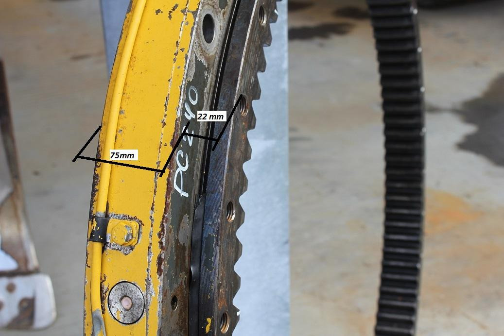 Komatsu PC 240 NLC -6K - Coroa de giro por Máquina de construção: foto 4 Komatsu PC 240 NLC -6K - Coroa de giro por Máquina de construção: foto 4