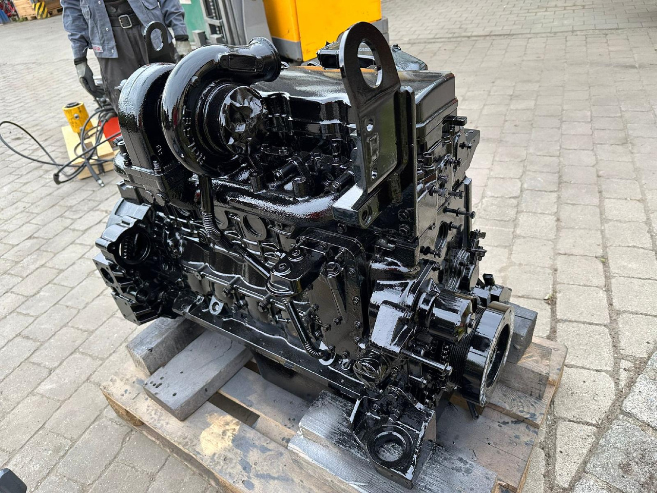 Komatsu SAA6D107-E1 n ü aus D51 - Motor por Máquina de construção: foto 5 Komatsu SAA6D107-E1 n ü aus D51 - Motor por Máquina de construção: foto 5